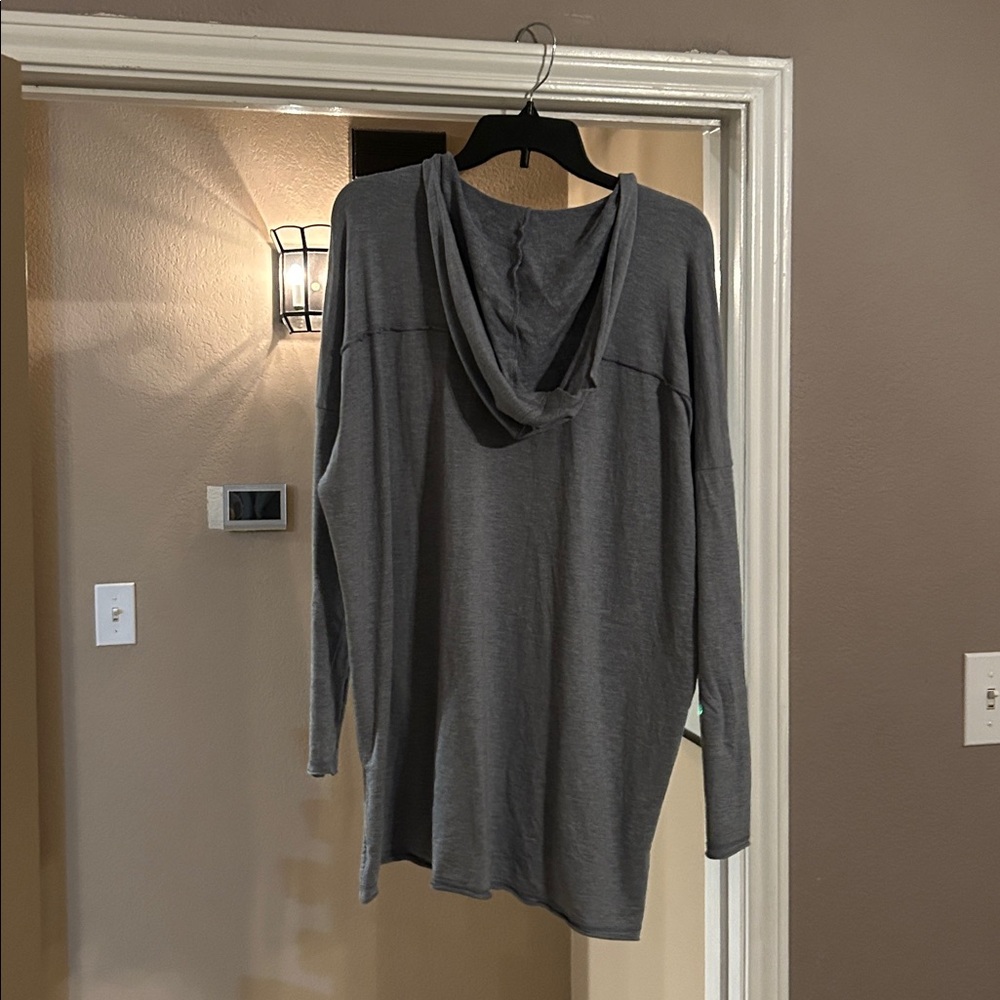 CAbi Limited Edition Easy Hoodie | Pullover | Tunic Style Number 3129 - Picture 3 of 5